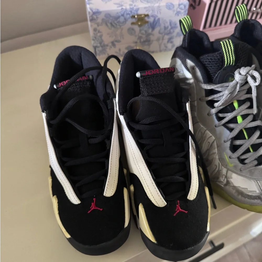 Jordan retro 14 size 4Y
